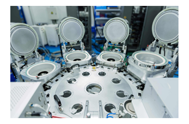 Транспортный модуль и процессные камеры