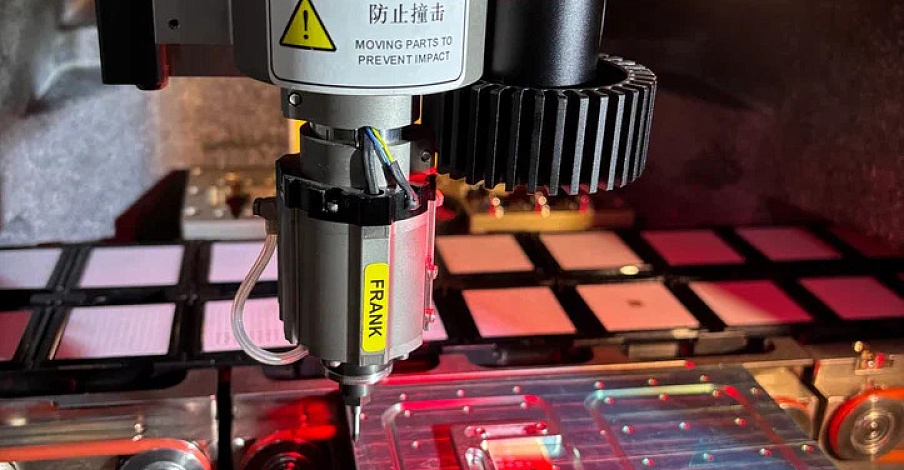 Автоматическая установка монтажа кристаллов K690 