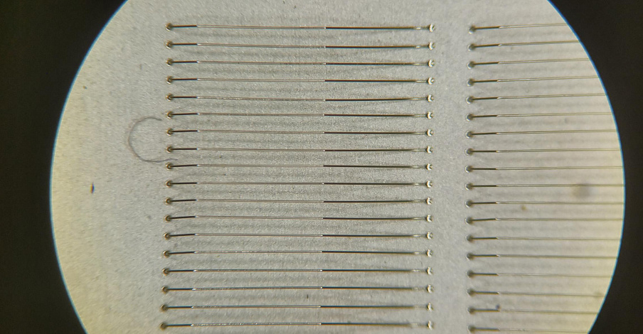 Автоматическая установка микросварки методом «клин-клин» и «шарик-клин» K790-BWA